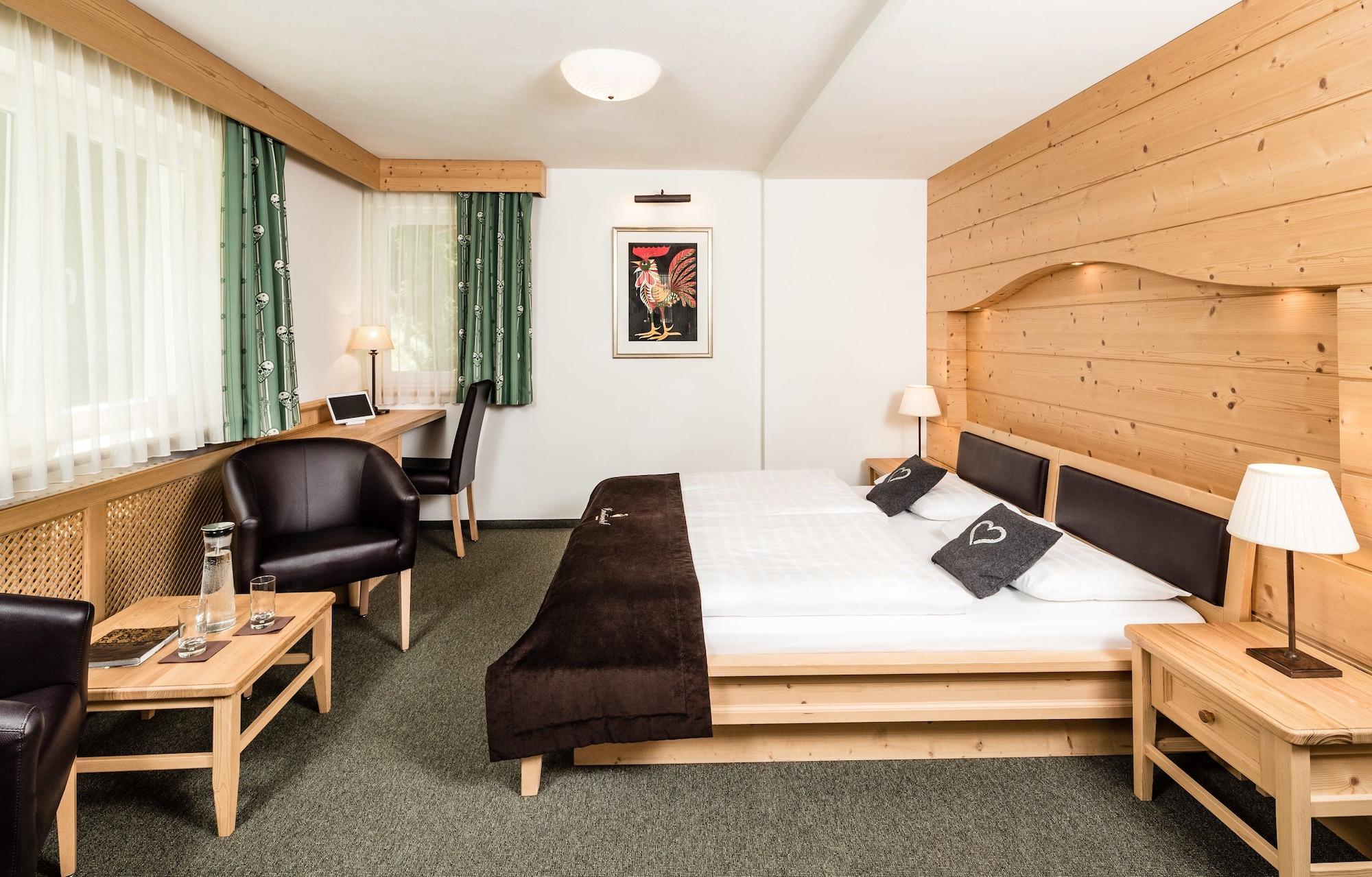 Hotel Continental Dolomites Selva di Val Gardena Ngoại thất bức ảnh