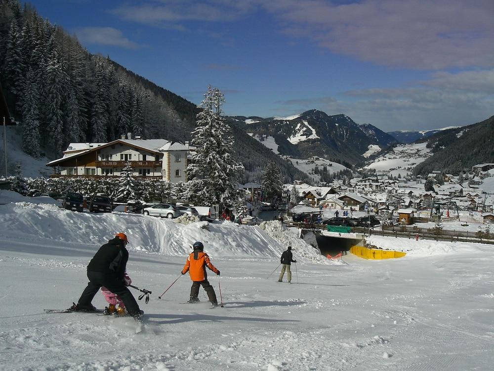 Hotel Continental Dolomites Selva di Val Gardena Ngoại thất bức ảnh