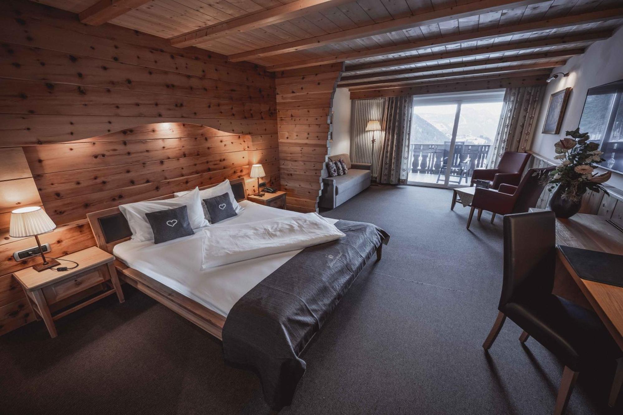 Hotel Continental Dolomites Selva di Val Gardena Ngoại thất bức ảnh