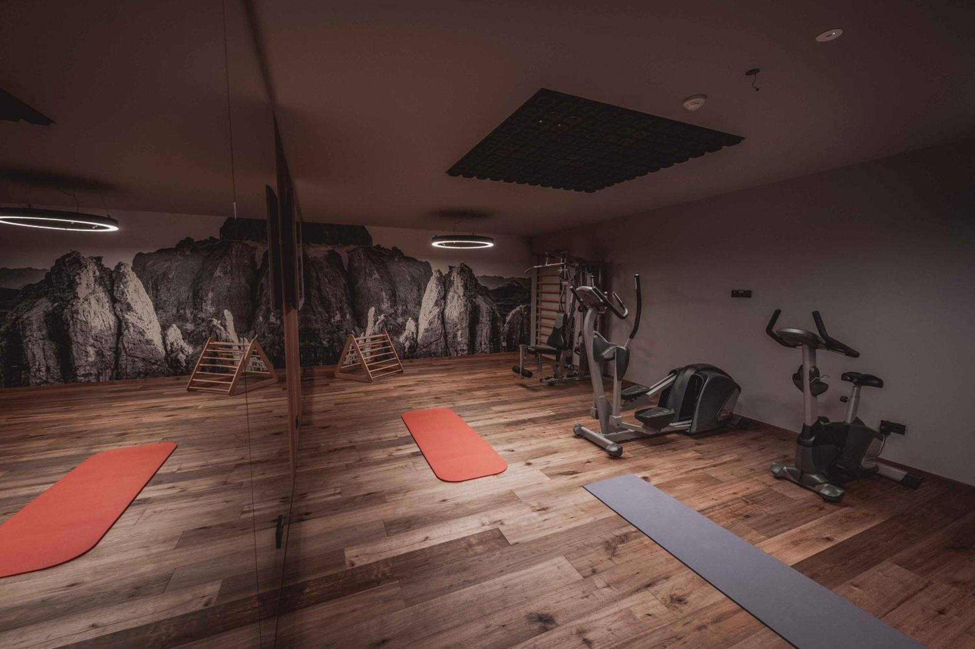 Hotel Continental Dolomites Selva di Val Gardena Ngoại thất bức ảnh