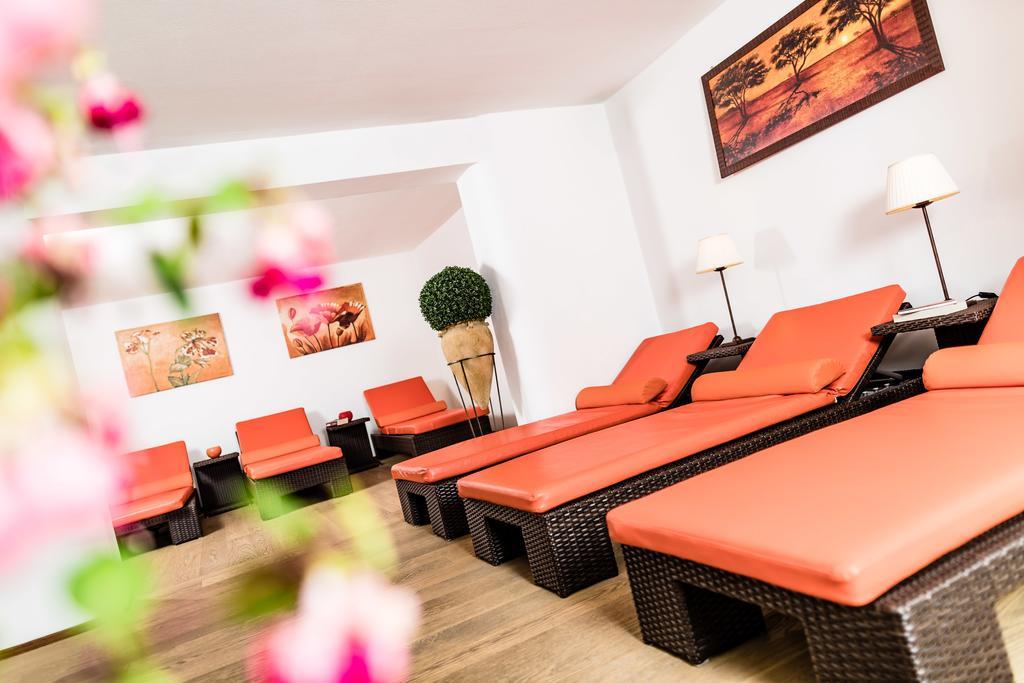 Hotel Continental Dolomites Selva di Val Gardena Ngoại thất bức ảnh